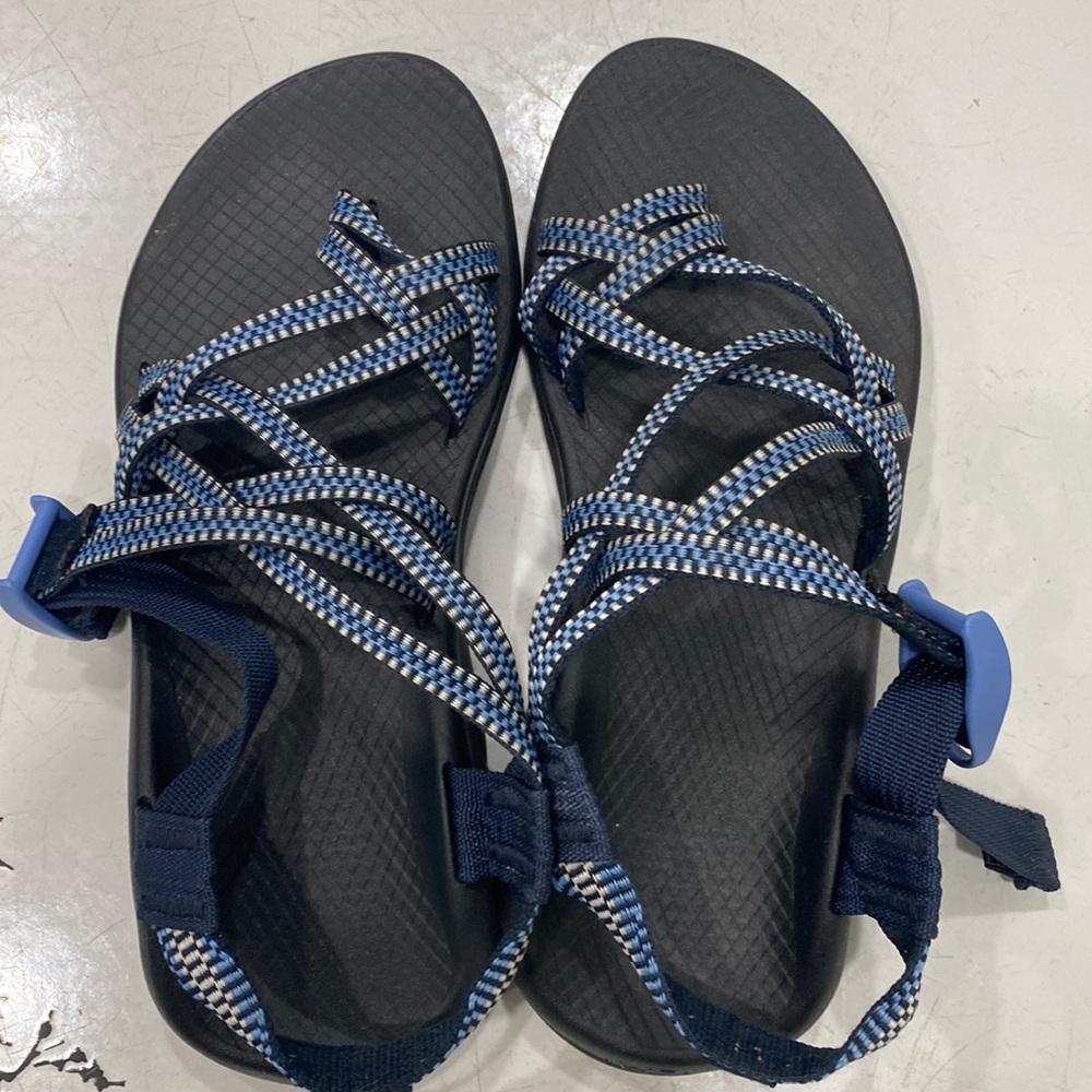 Size 7 womens Chaco brand sandal.